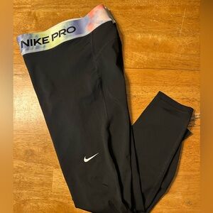 Nike Black Compression Leggings with Moisture-Wicking Fabric